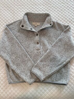 Thread & Supply Cozy Women's Heather Gray Snap-Front Pullover Sweater
